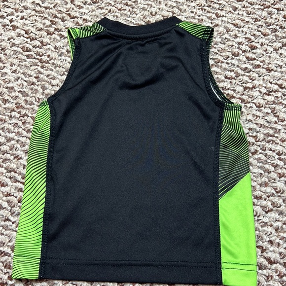 ‎Nike - Picture 4 of 5